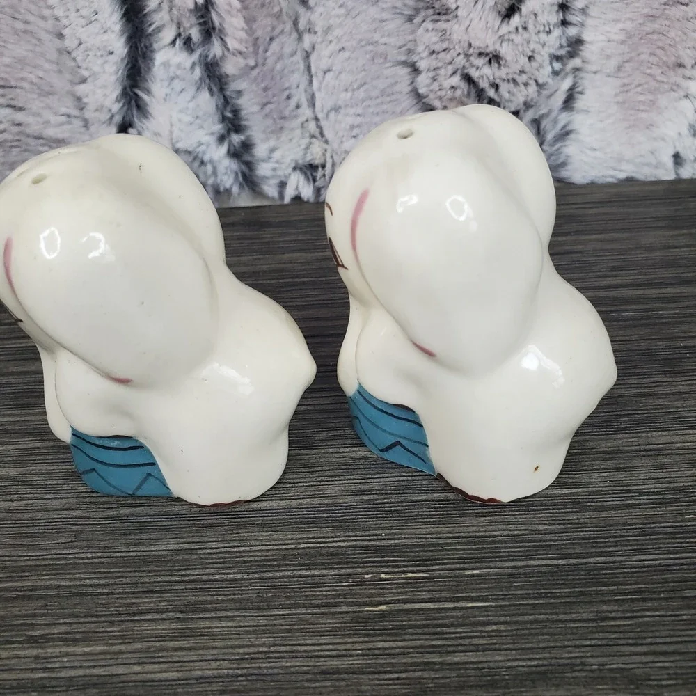 Vintage Elaine Pottery Kitschy Elephant Salt‎ and Pepper Shakers OREGON NO PLUGS